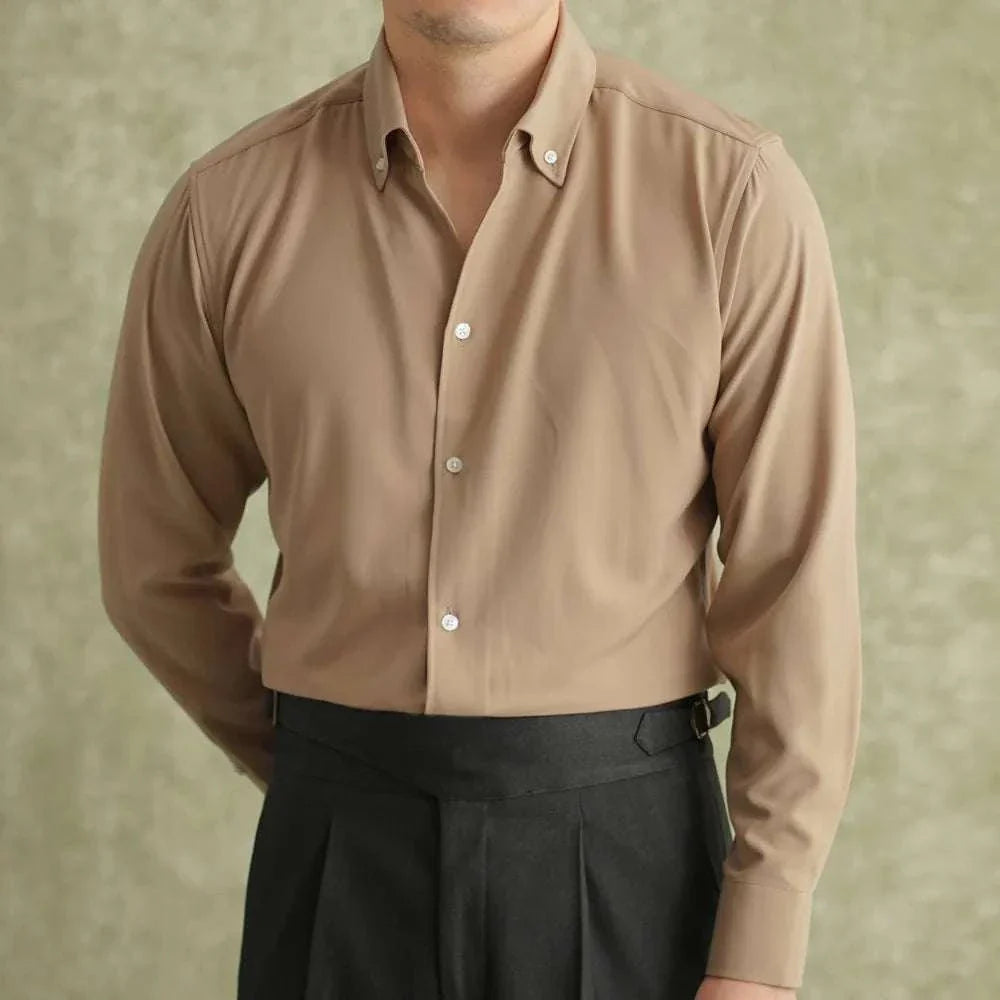 Men's brown spring pointer collar long sleeve shirt.