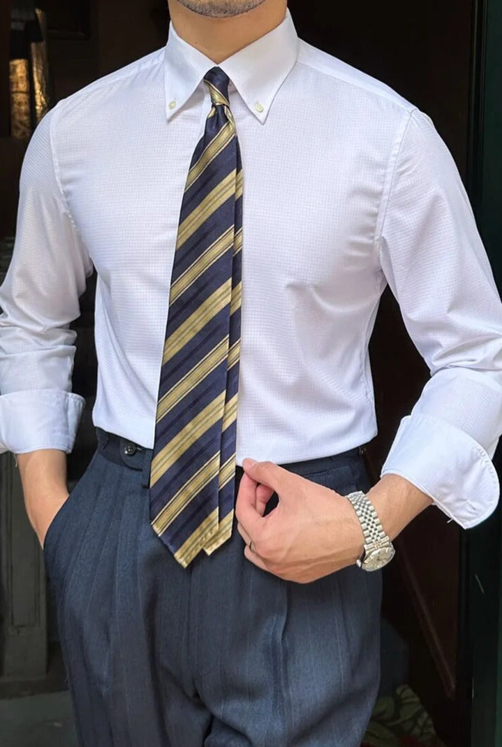 Antonios Oxford Shirt in smart casual style, long sleeve, solid pattern.