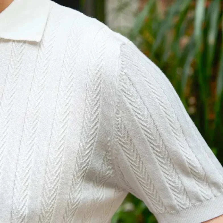 Spring gentleman English t-shirt, solid pattern, casual elegant style.