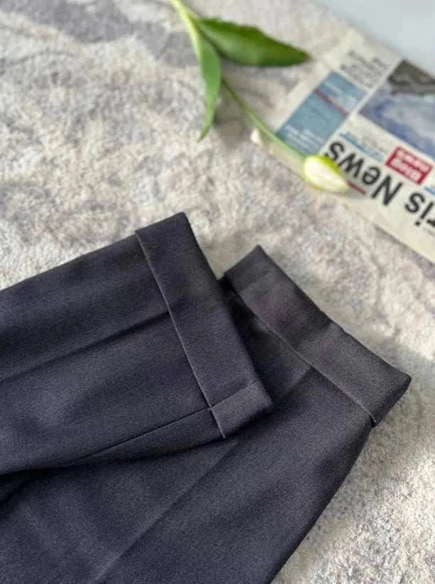 High waist gentleman trousers in polyester, smart casual style.