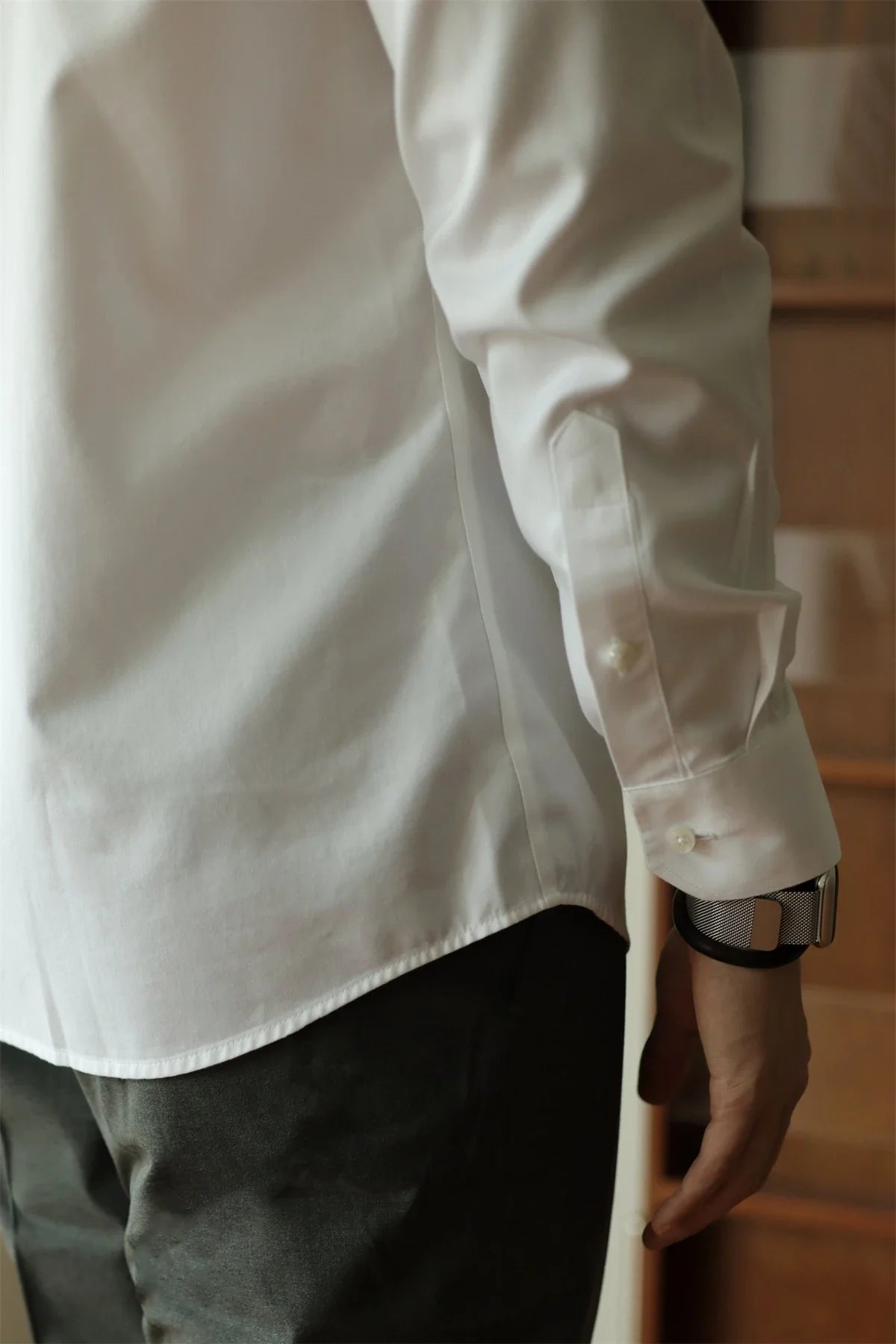 Men's casual office Italian shirt, soft breathable cotton, elegant fit.