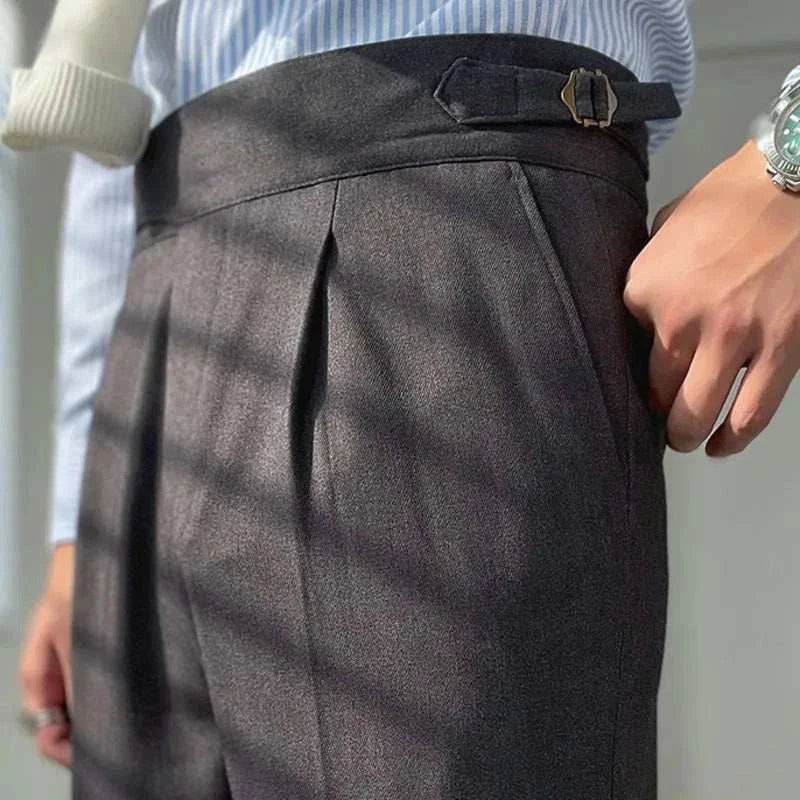 High waist gentleman trousers in polyester material, smart casual style.
