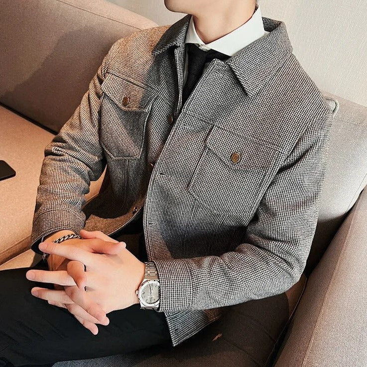 WINT casual jacket for men, silky and shiny, suitable for all seasons, with a solid pattern and comfortable fit.