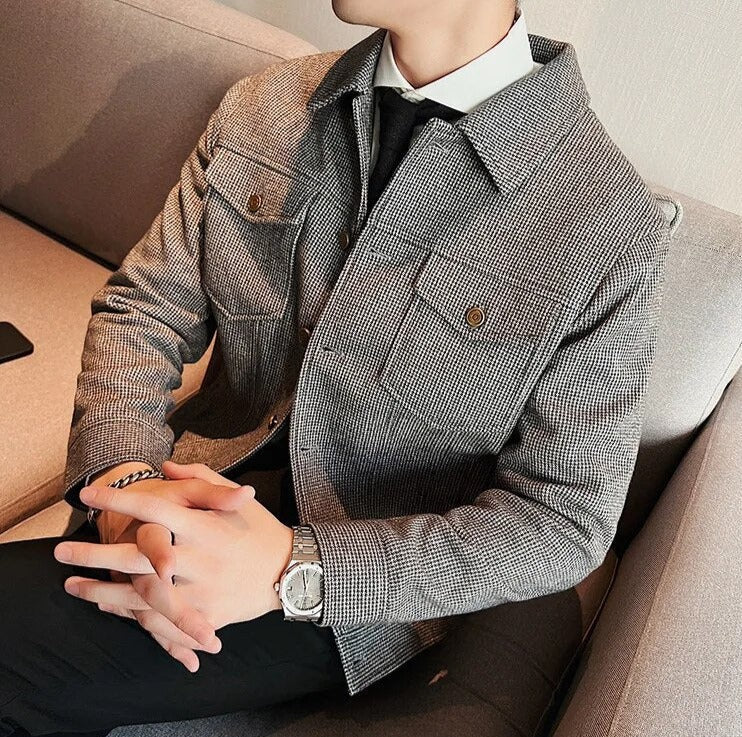 WINT casual jacket for men, silky and shiny, suitable for all seasons, with a solid pattern and comfortable fit.