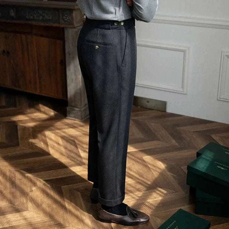Autumn/Winter retro Italian trousers, solid pattern, crafted from polyester and cotton blend for comfort and elegance.