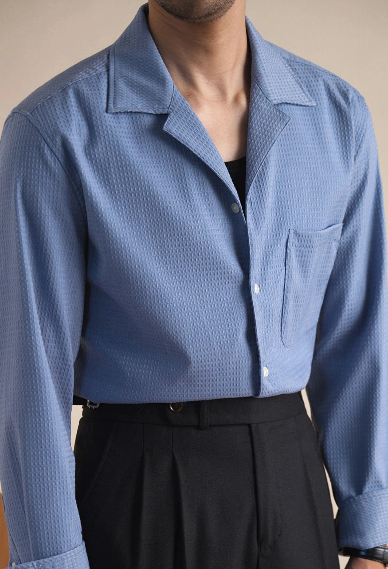 Tailored collar old money shirt for men in blue cotton with long sleeves.