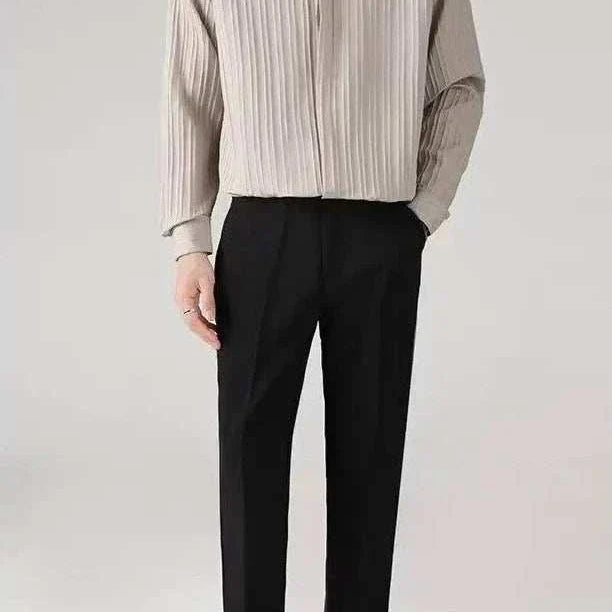 Business loose striped shirt in beige, perfect for spring/summer office fashion.