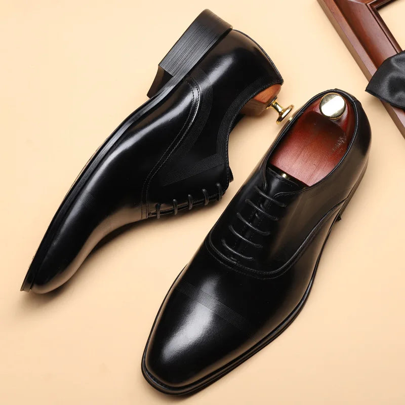 Genuine leather formal pointed toe shoes for men in black, showcasing Italian craftsmanship and sophistication, perfect for spring and autumn.