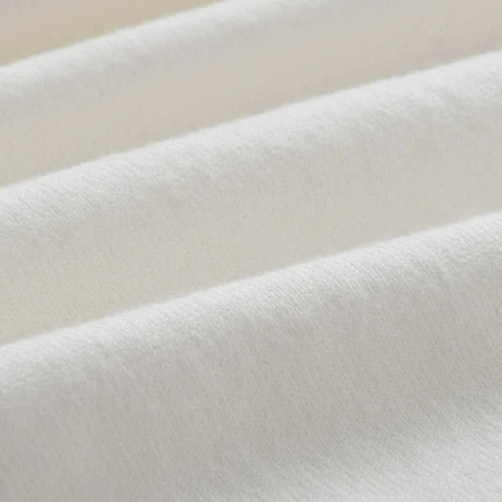 Soft cotton fabric of Old Money American polo t-shirt, ideal for spring and summer.