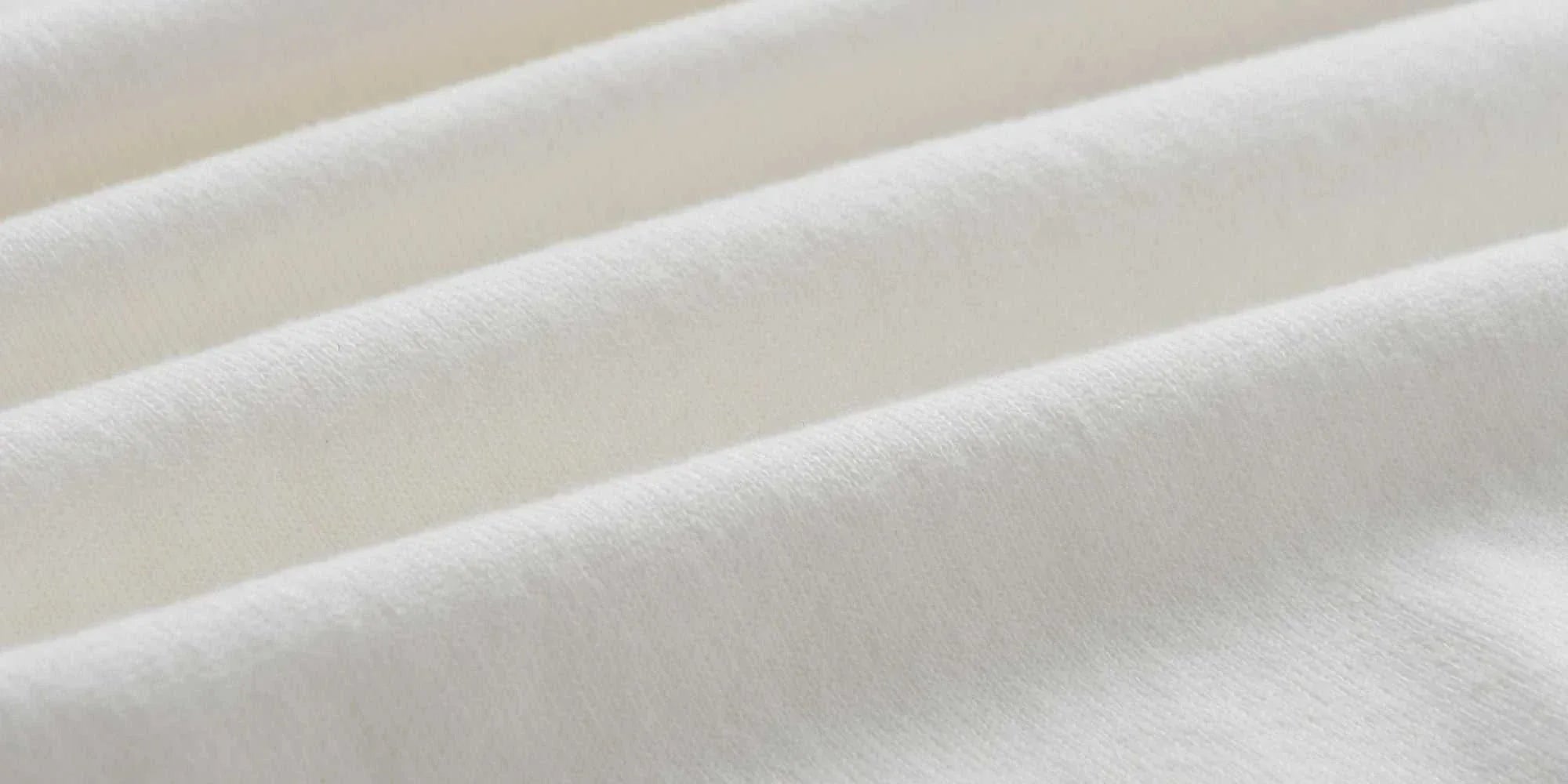 Soft cotton fabric of Old Money American polo t-shirt, ideal for spring and summer.