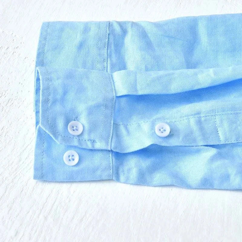Italian pure linen long-sleeve shirt in light blue color, ideal for spring and summer fashion.