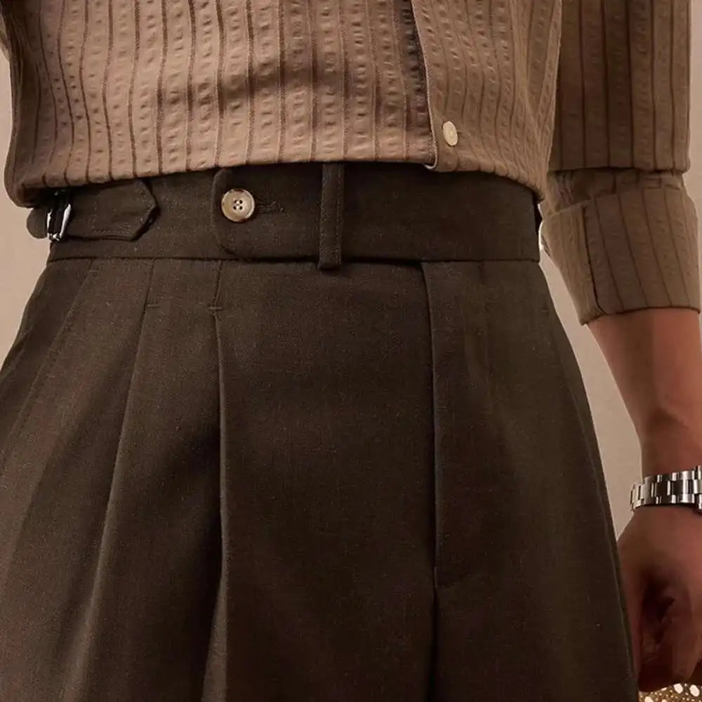 Linen Italian gentleman trousers in brown, featuring a smart casual, elegant style with full-length design.