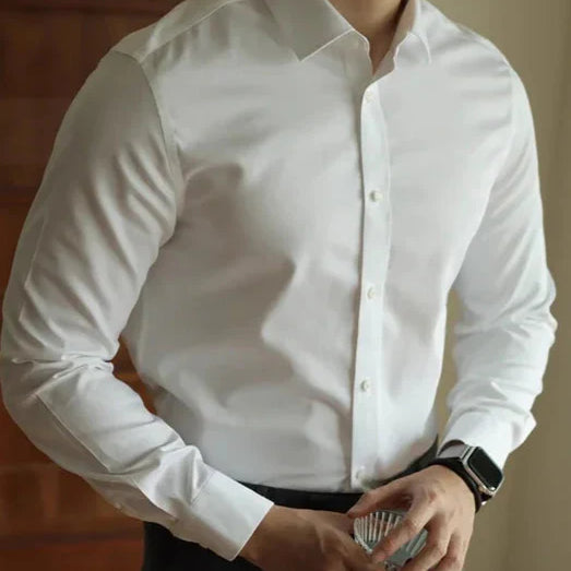 Men's casual office Italian shirt in soft cotton, perfect for comfort and elegance.