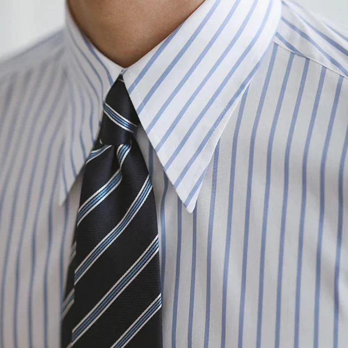 Business slim fit striped Italian shirt in soft, breathable cotton for men.