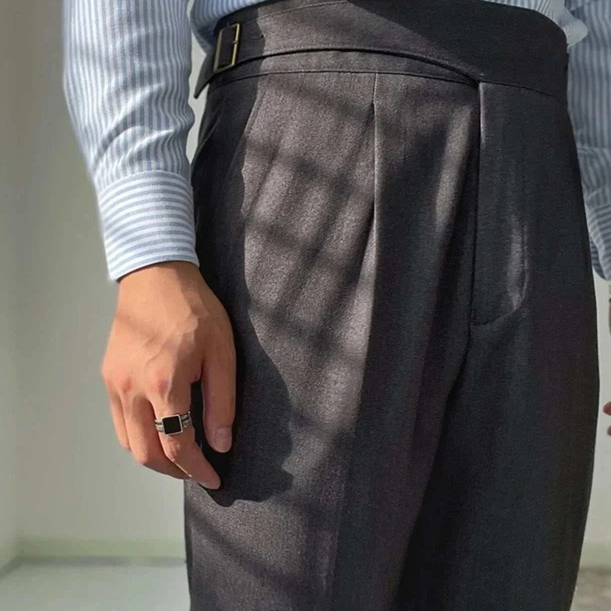 High waist gentleman trousers in smart casual style with elegant design, full-length polyester fabric.