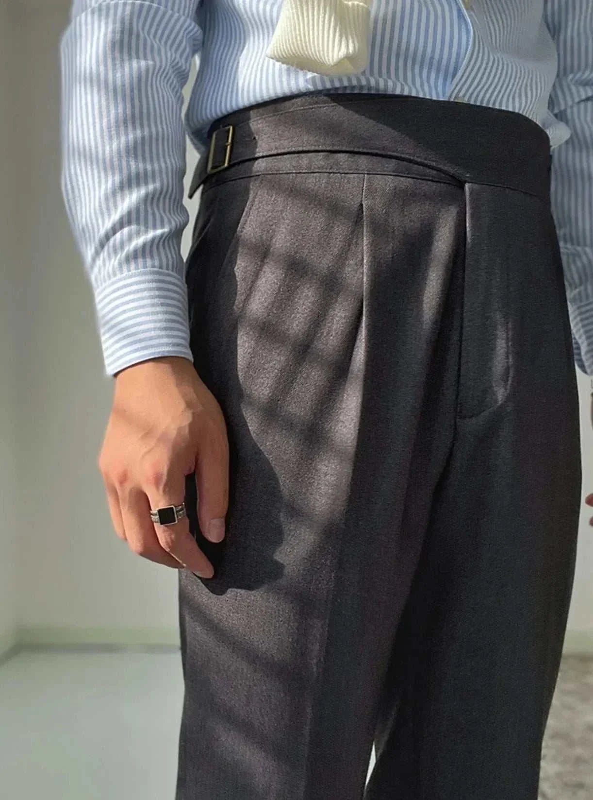 High waist gentleman trousers in smart casual style with elegant design, full-length polyester fabric.