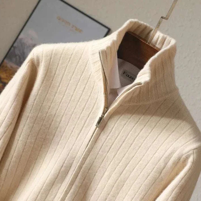 Antonios business casual cardigan made of 100% cotton with a cozy ribbed texture.