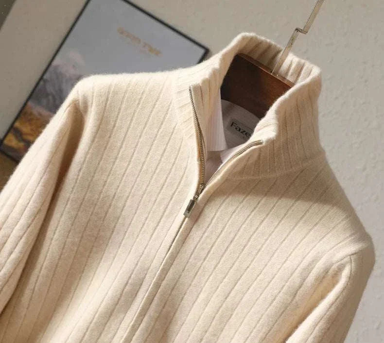 Antonios business casual cardigan made of 100% cotton with a cozy ribbed texture.