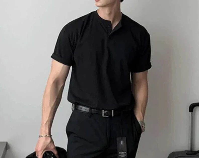 Antonios smart casual summer t-shirt in black, featuring a classic collar for versatile styling.