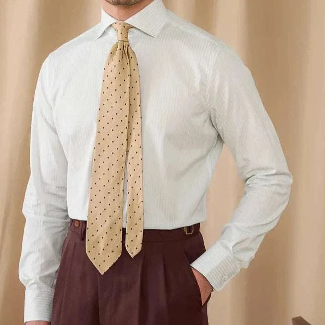 Business slim fit long sleeve premium men's shirt in polyester, elegant and durable.