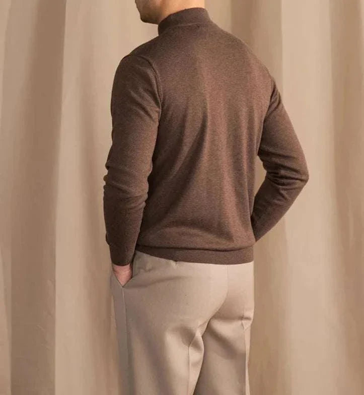 Men's slim fit half-turtleneck sweater in brown, 70% wool, stylish and cozy.