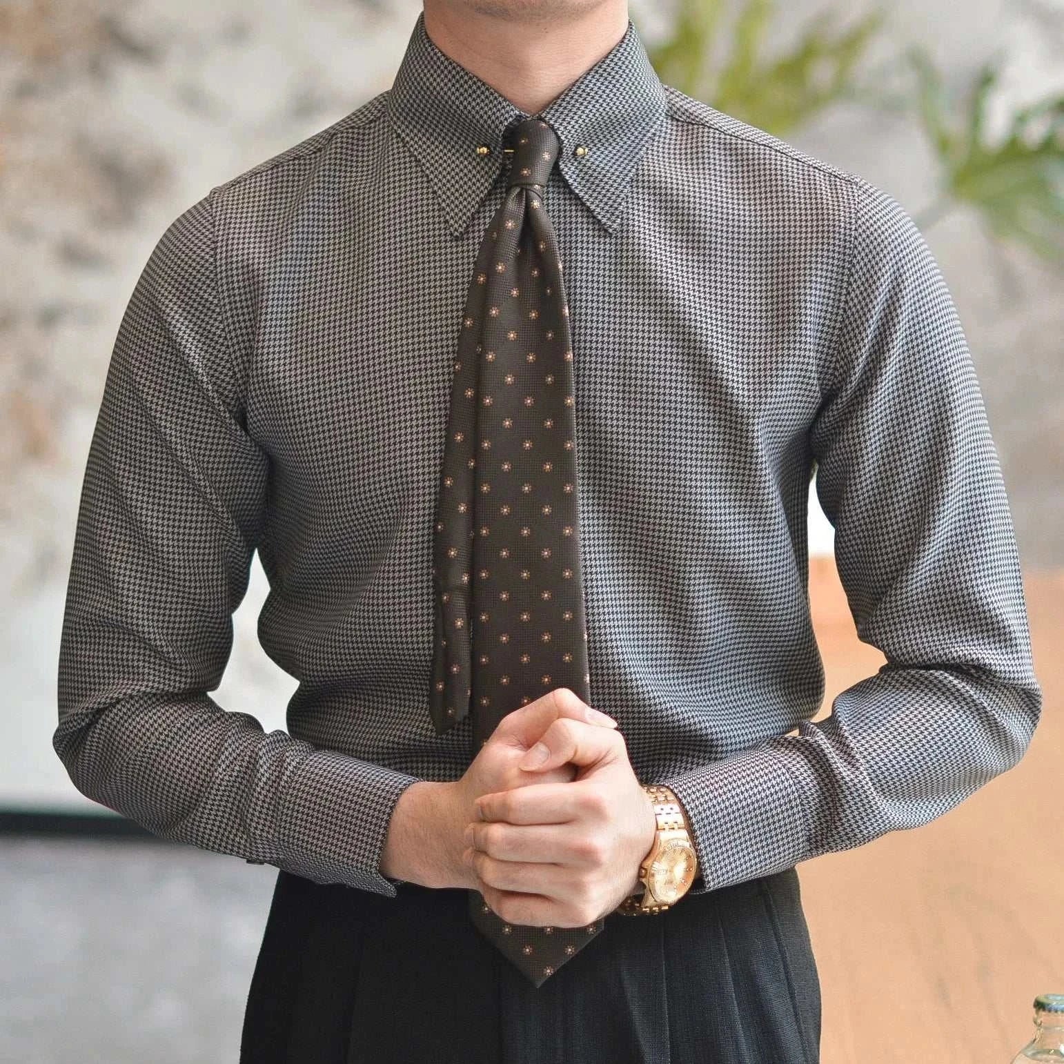 Office tuxedo long-sleeve shirt in solid pattern, ideal for professional settings.