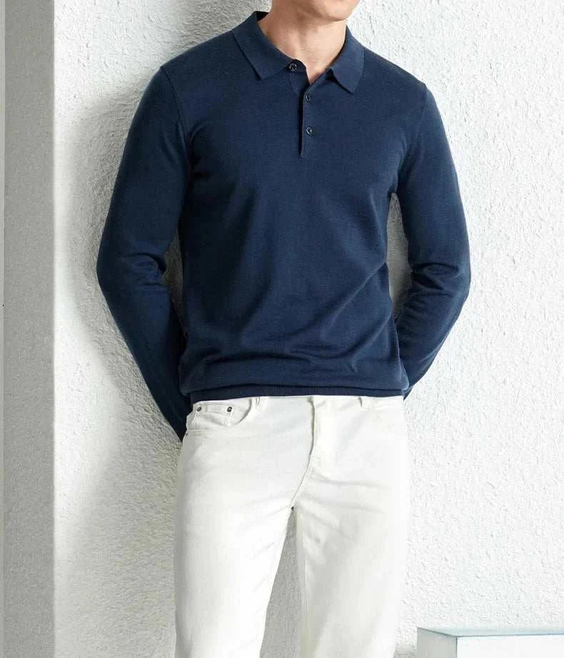 Slim fit wool autumn sweater for men, navy color, cozy and stylish.