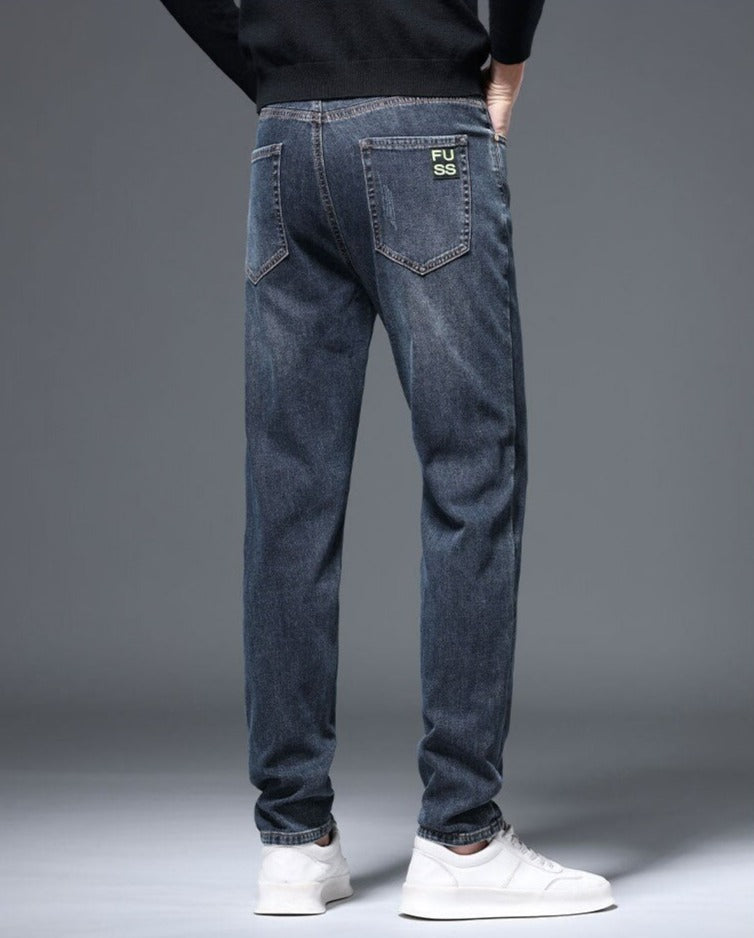 Vinny Simple Jeans rear view in denim fabric for casual wear.