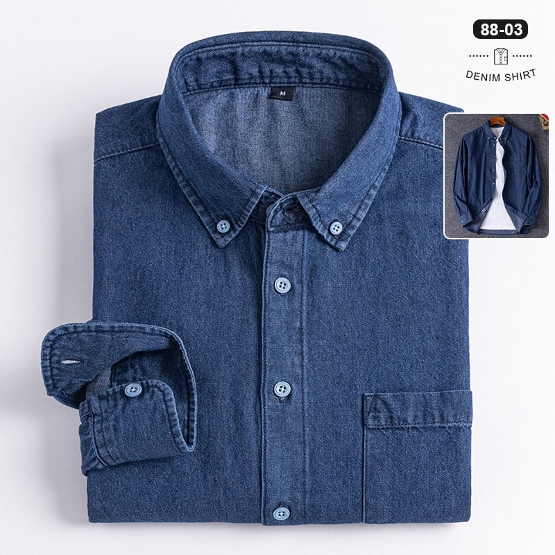 Business Casual Denim Shirt in soft cotton with a classic collar, suitable for casual or elegant styles.