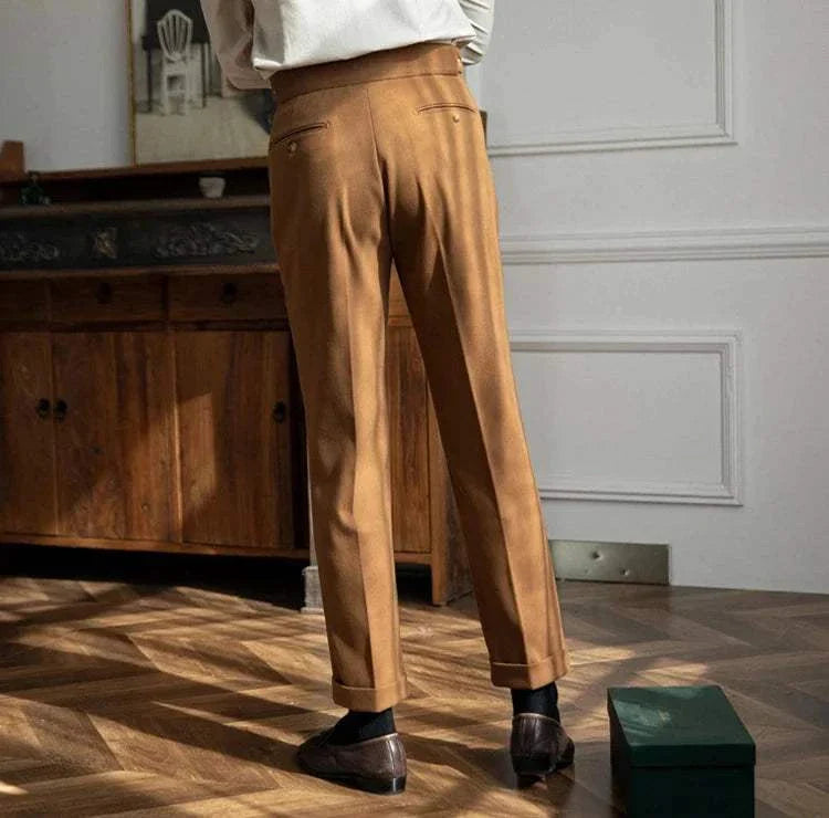 Autumn/Winter retro Italian trousers, solid pattern, cozy polyester-cotton blend, elegant brown design.