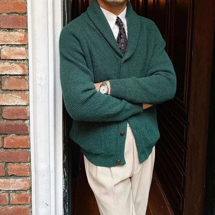 Oxford premium cardigan in dark green, casual elegant style for men.