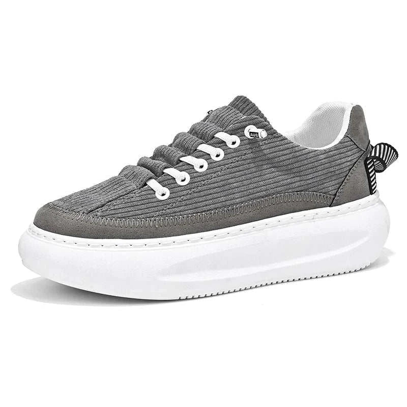 Gray Cricket bulb shoes for men, breathable and comfortable casual wear.