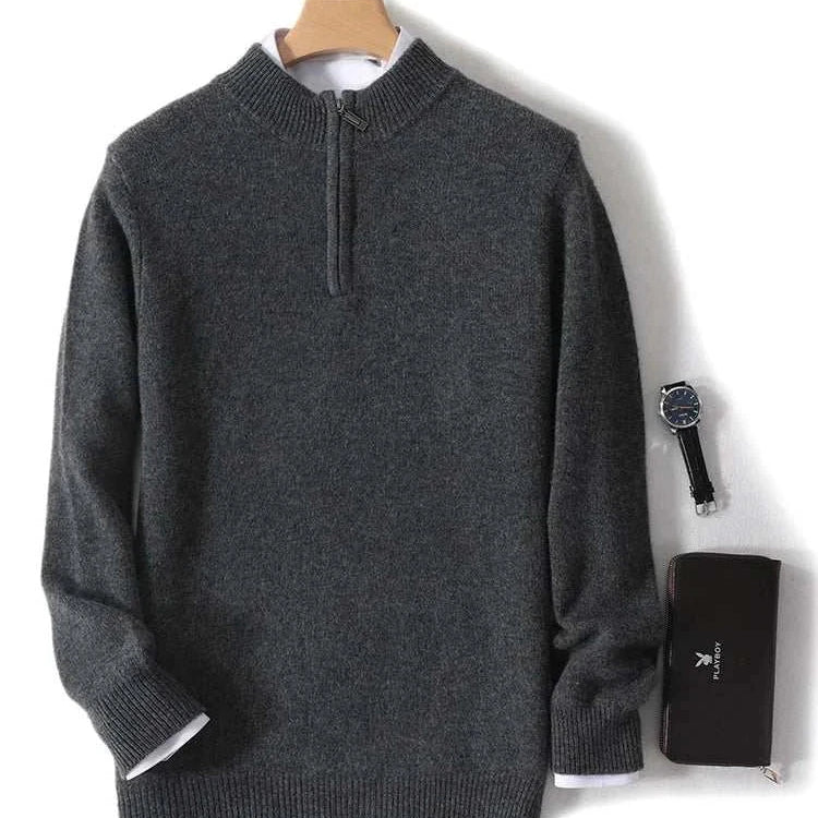Luxury wool casual sweater for men, high-quality wool, perfect for any casual occasion.