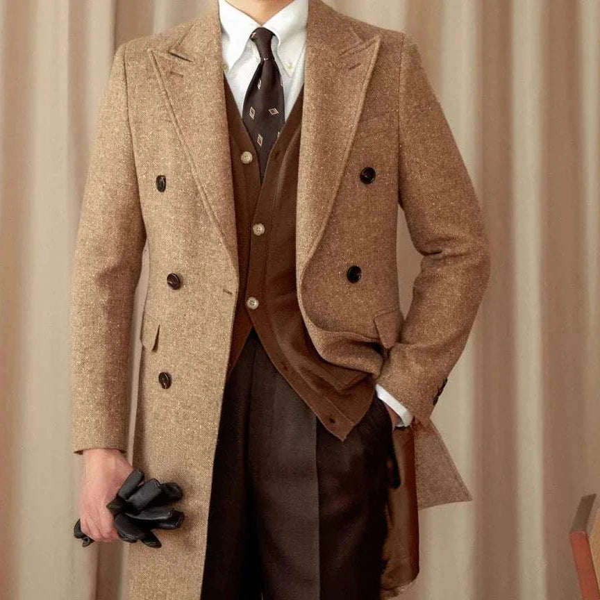 Old money wool premium coat for men, elegant and luxurious winter wear.