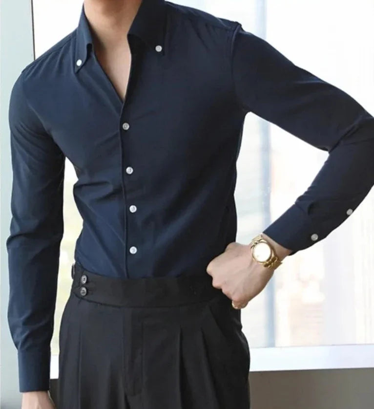 ITALIAN slim-fit shirt in soft cotton, classic collar, styled for men, solid color.