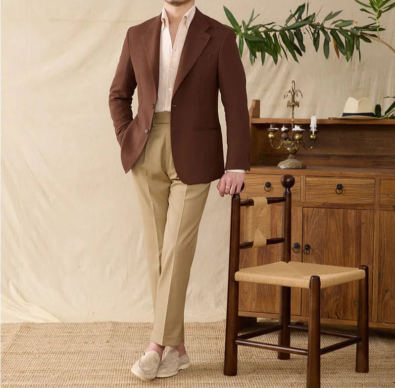 Business linen relaxation jacket in brown polyester, stylish and cozy for men's winter fashion.