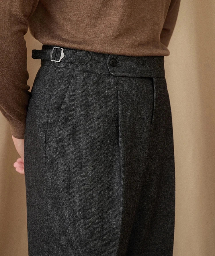 Wool winter Italian trousers with an elegant belt detail.