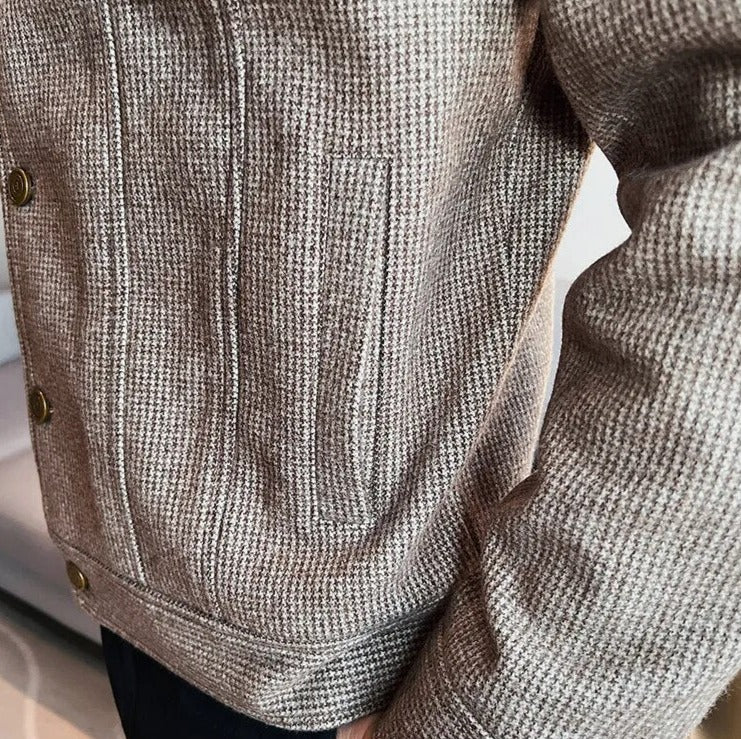 WINT casual jacket with solid pattern, polyester material, and elegant stitching.