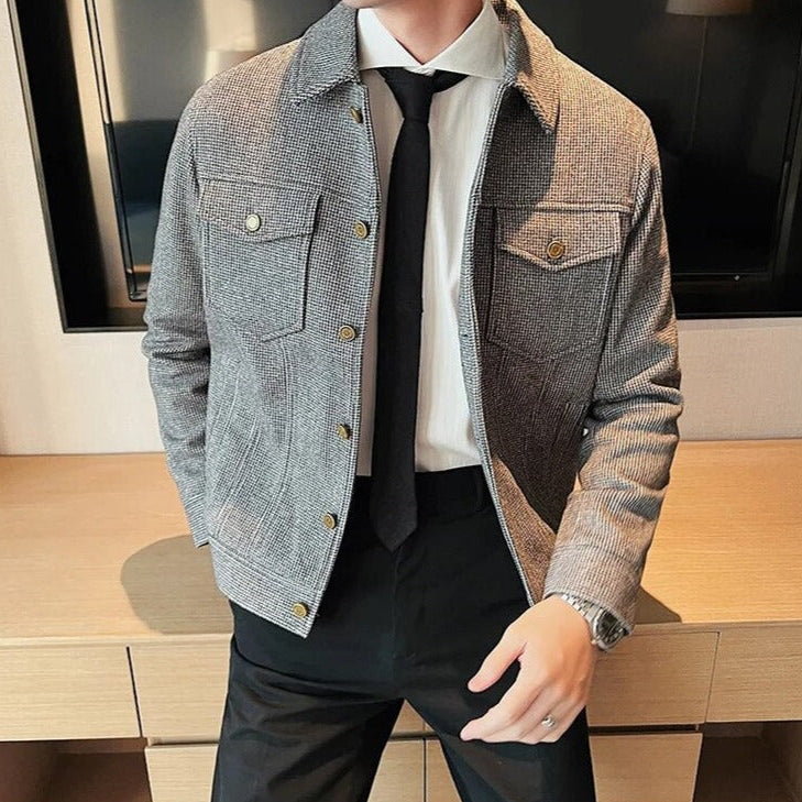 Silky and shiny WINT casual jacket for men, solid pattern, suitable for all seasons.