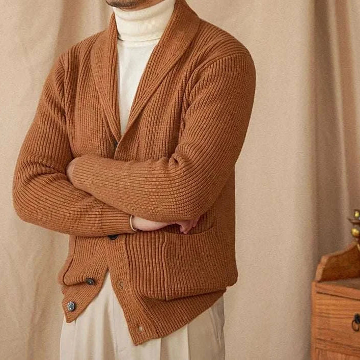 Cozy men's autumn old money cardigan in warm wool fabric.