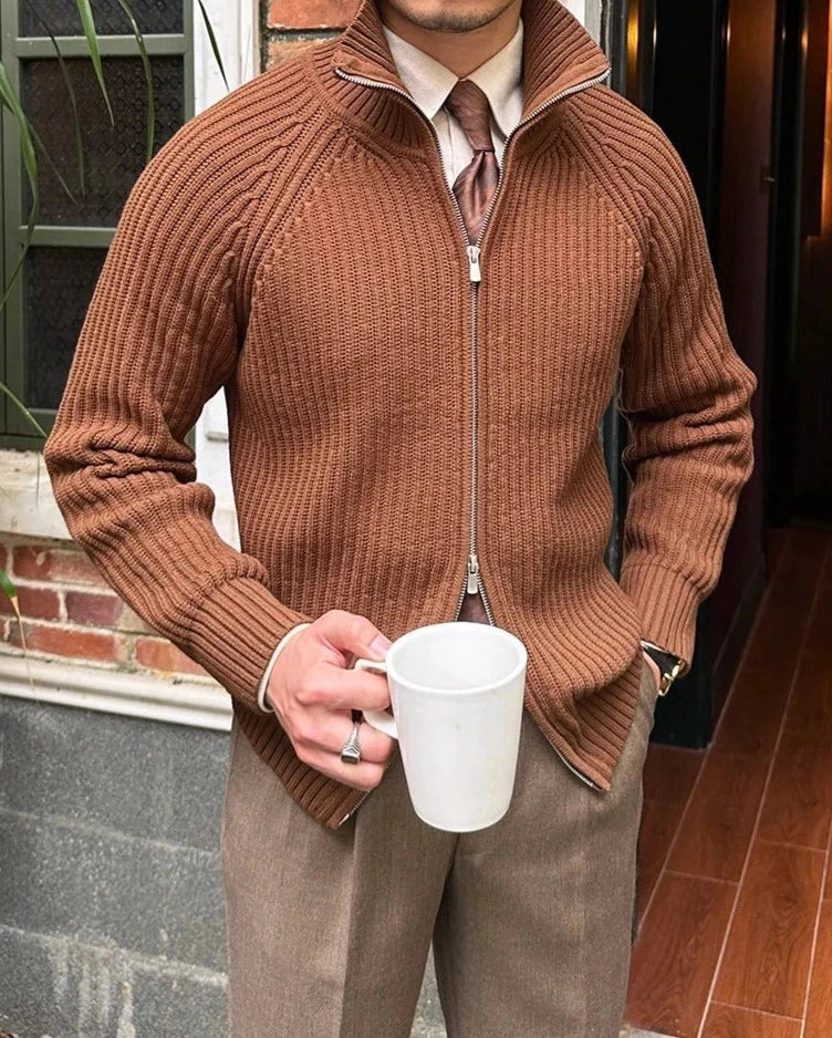 Men's retro cardigan in brown, cotton material, casual and elegant style.