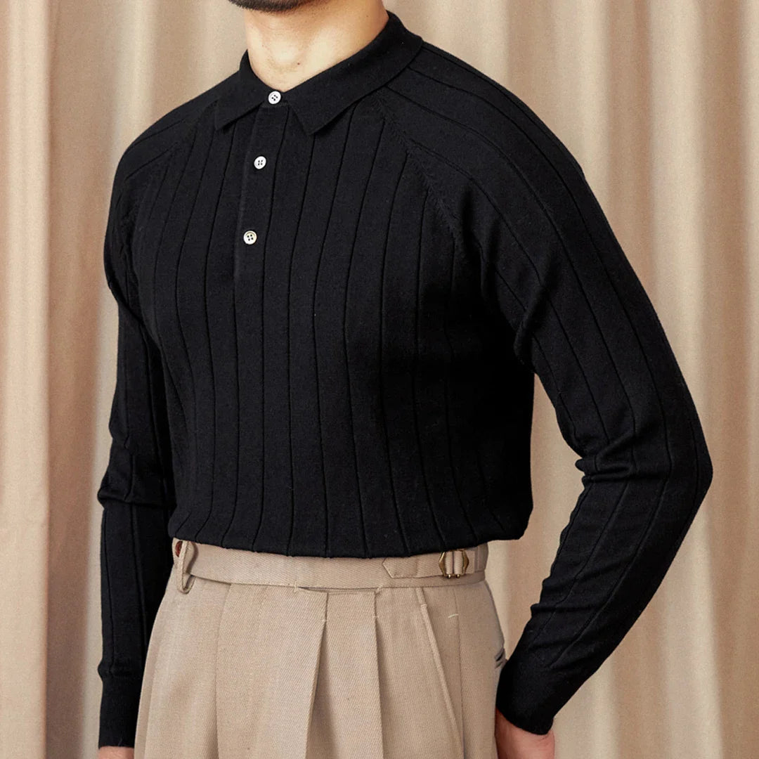 Men's black woolblend sweater with ribbed texture, Italian old money style.