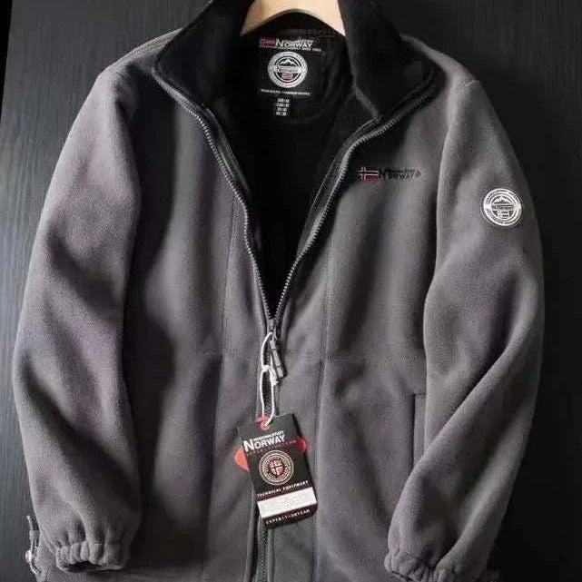 Norway puffer jacket in gray, lightweight and warm, made with spandex and polyester.