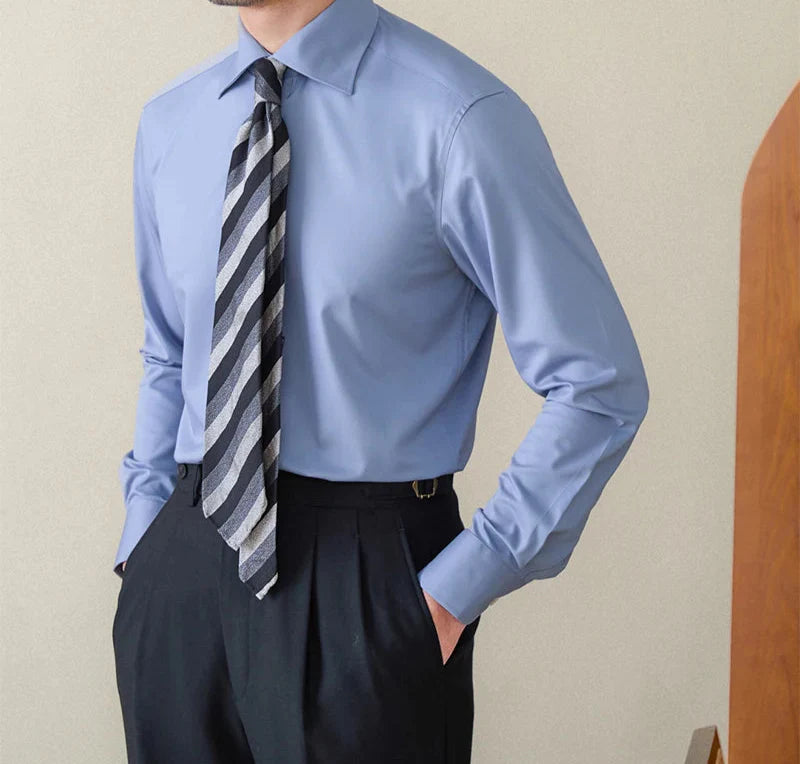 Italian style old money shirt with long sleeves in soft blue cotton.