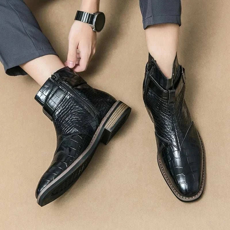 Formal pointed retro boots made of ecological leather and rubber, offering sleek retro style and comfort.