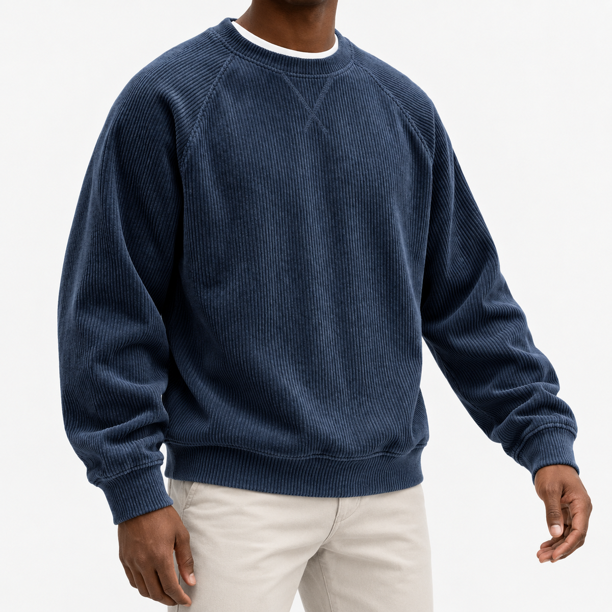 Ribbed raglan sweatshirt with a stitched neckline in navy blue, front model view