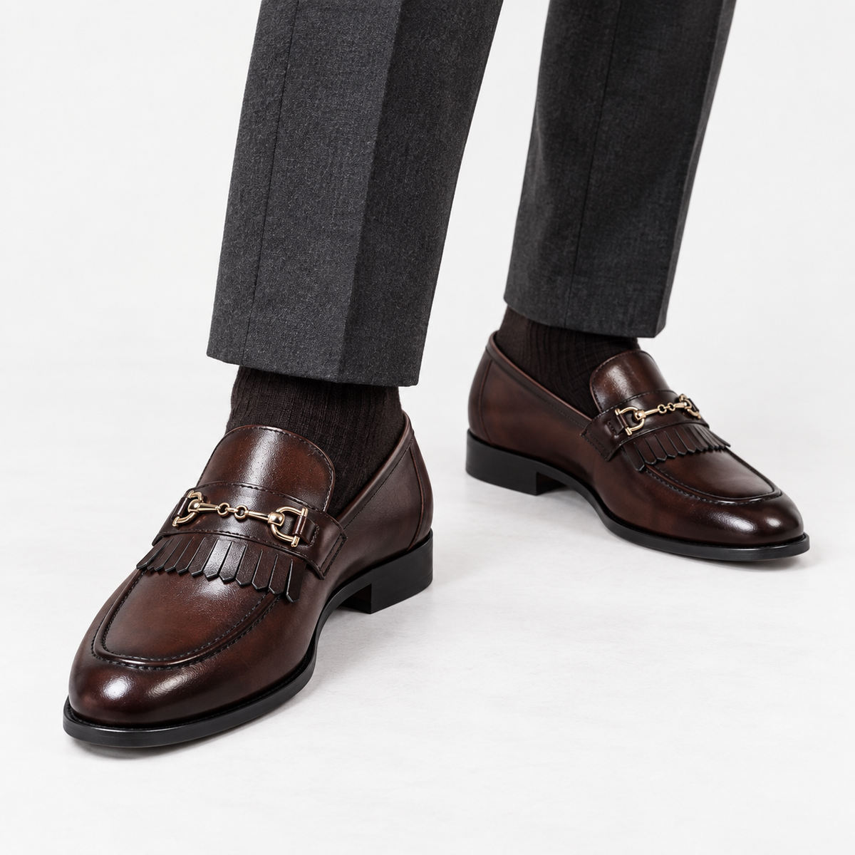Leonardo classic wedding leather shoes in brown, side worn view