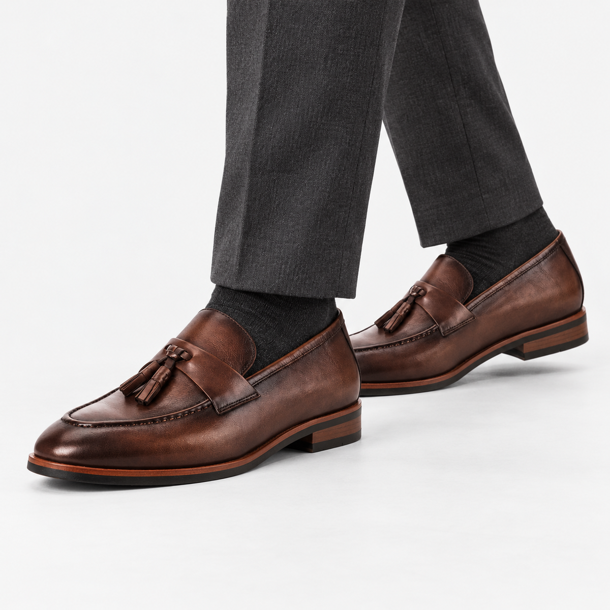Leonardo genuine leather italian moccasins in coffee, side worn view