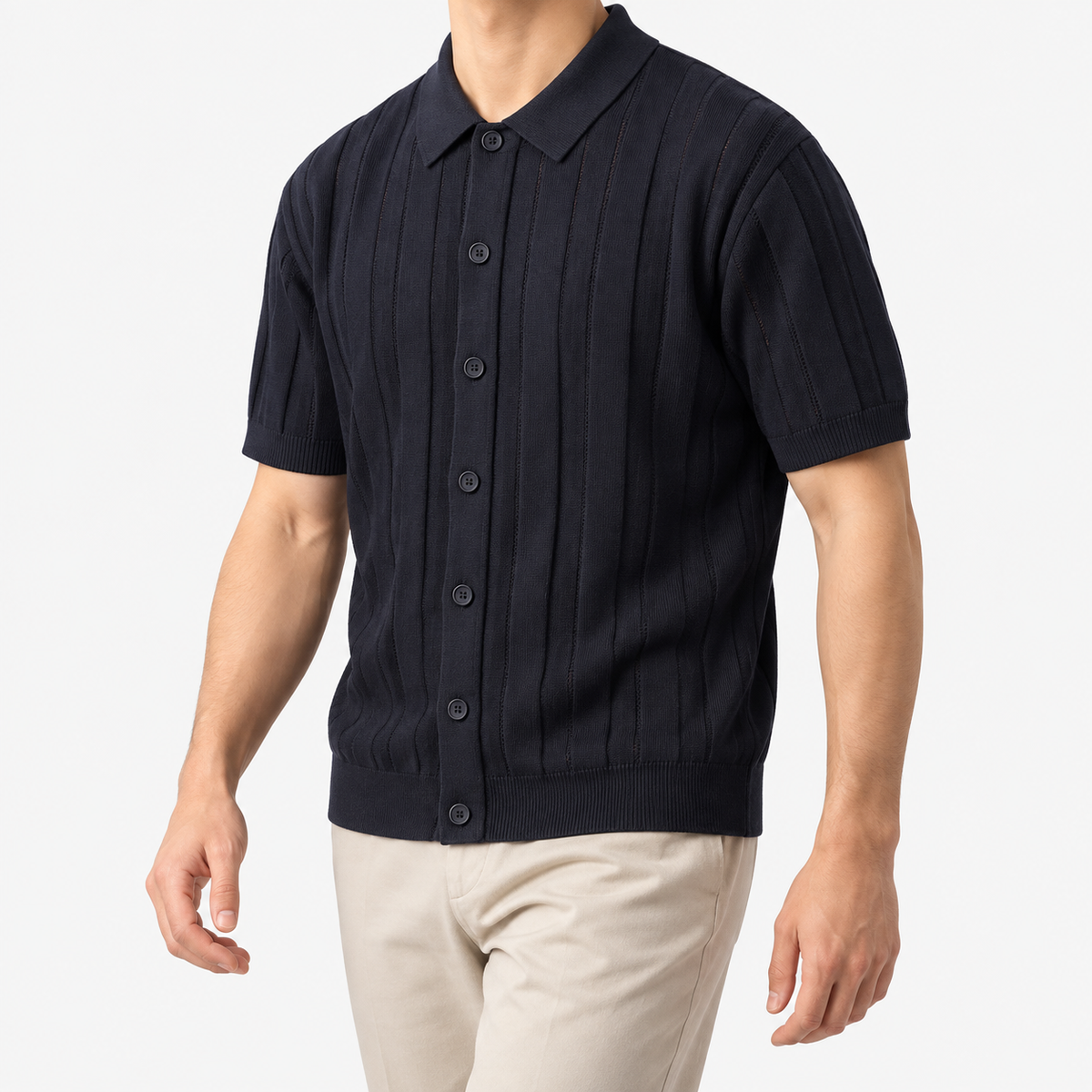 Summer vintage gentleman polo shirt in navy blue, three-quarter model view