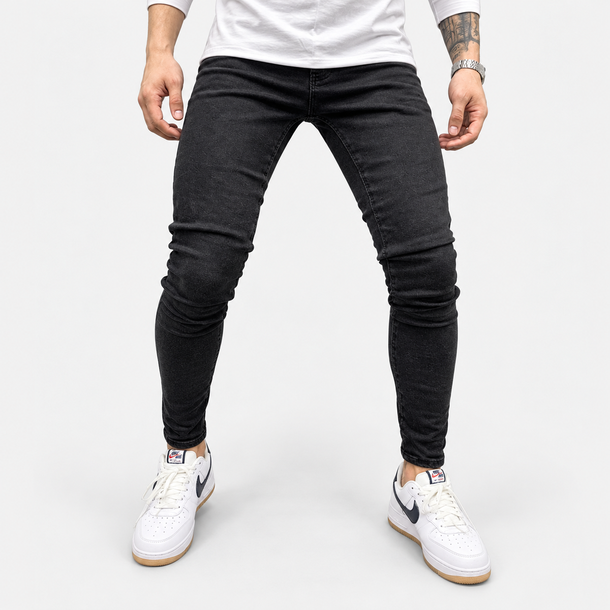 Antonios Classic Slim Jeans — Black